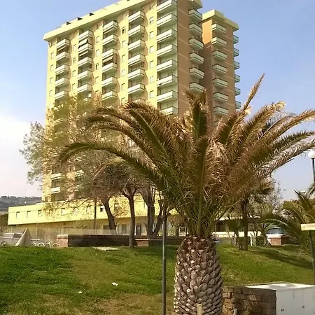 Interno 132 דירה *